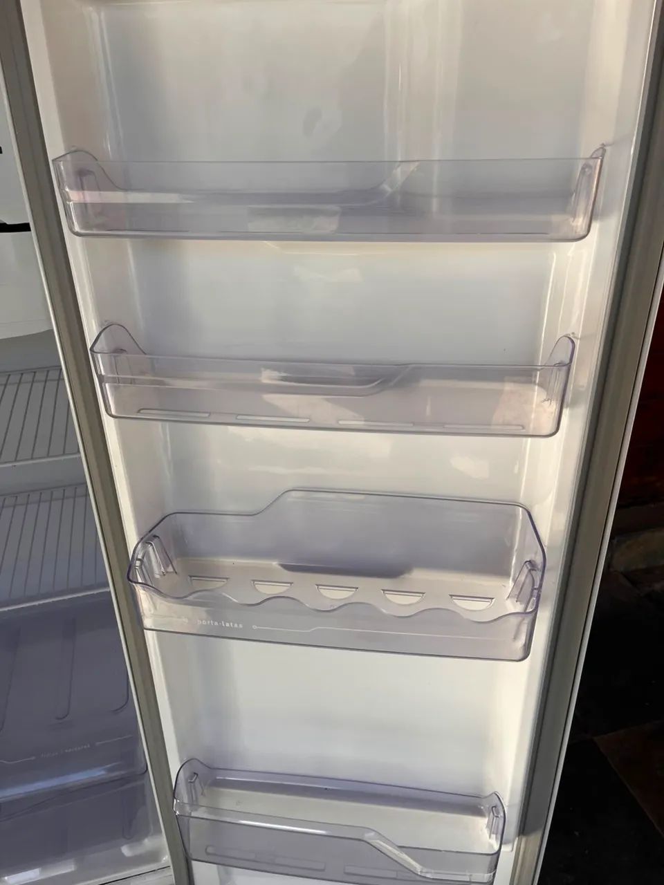 Geladeira Electrolux semi nova - Foto 4