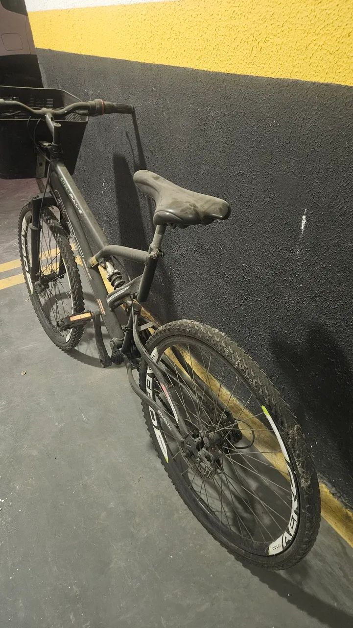 Bicicleta com marcha freio a disco e certa - Foto 2