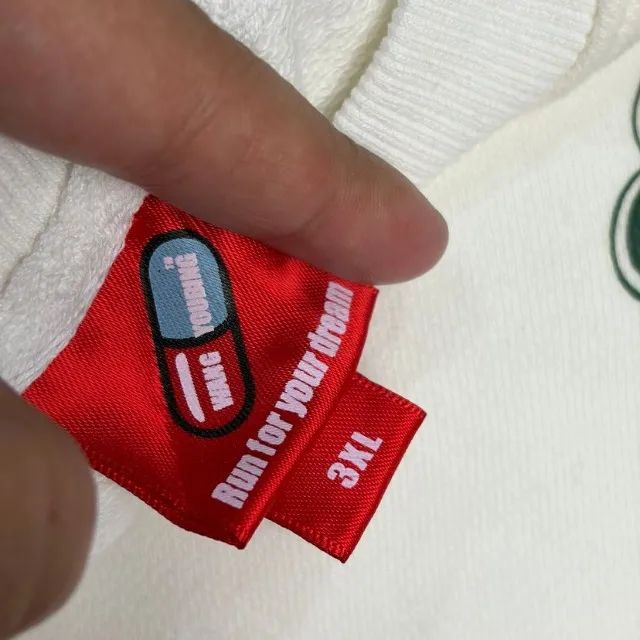 crewneck wang youbing  - Foto 4