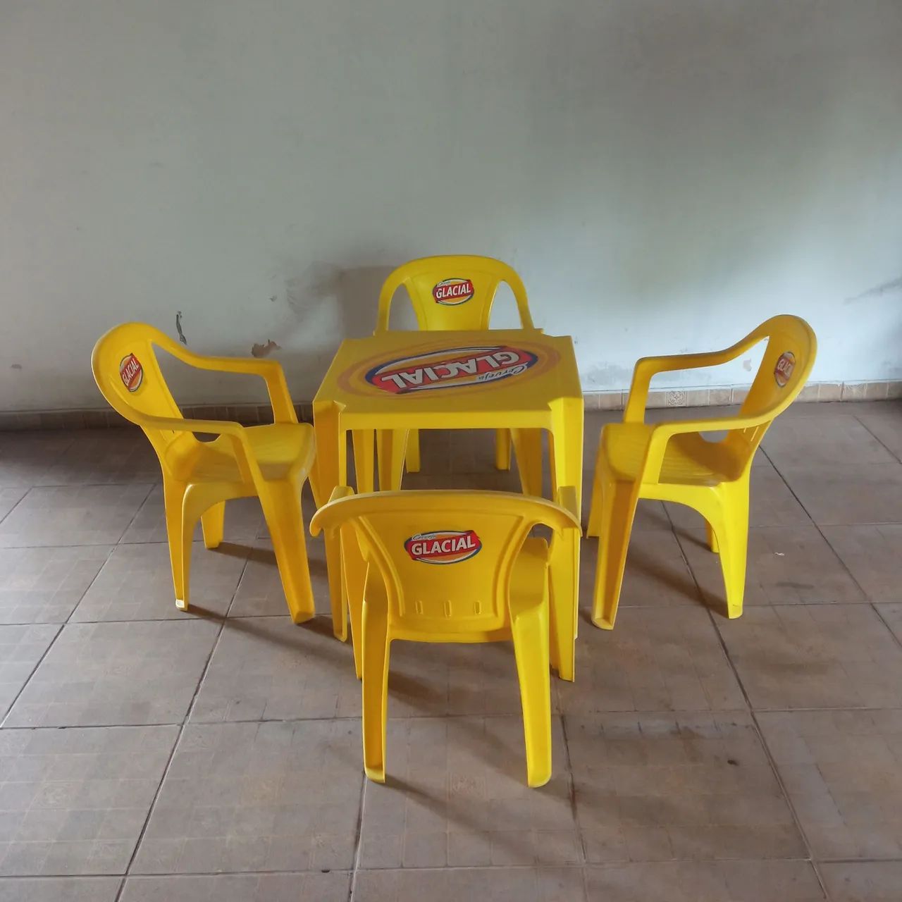 MESA E CADEIRA