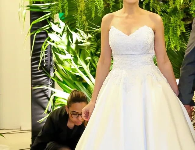 VESTIDO DE NOIVA ELEGANTE - Foto 4
