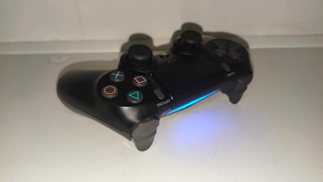 CONTROLE PS4 PRETO ORIGINAL FUNCIONANDO  - Foto 4