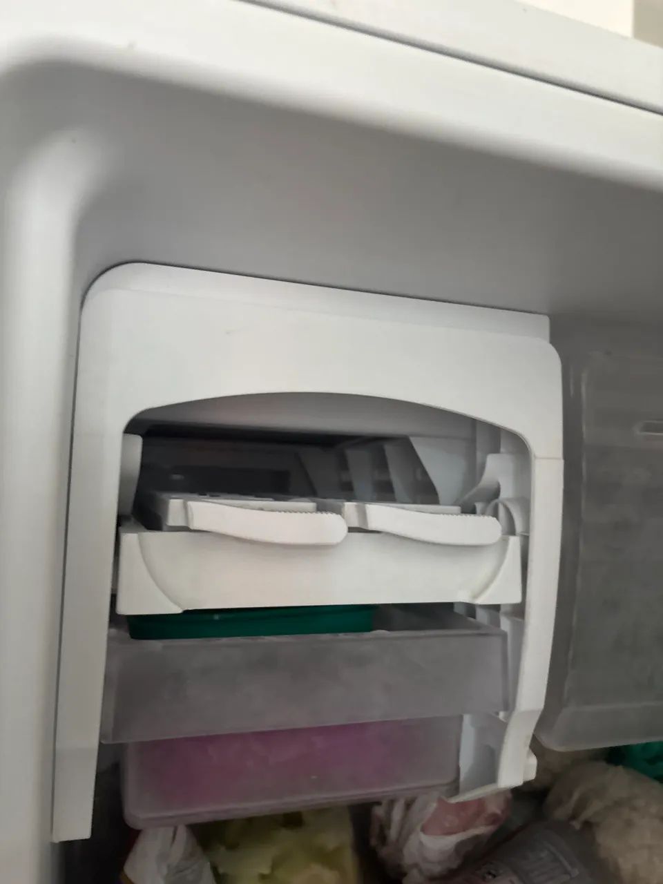 Vendo geladeira Panasonic  - Foto 3