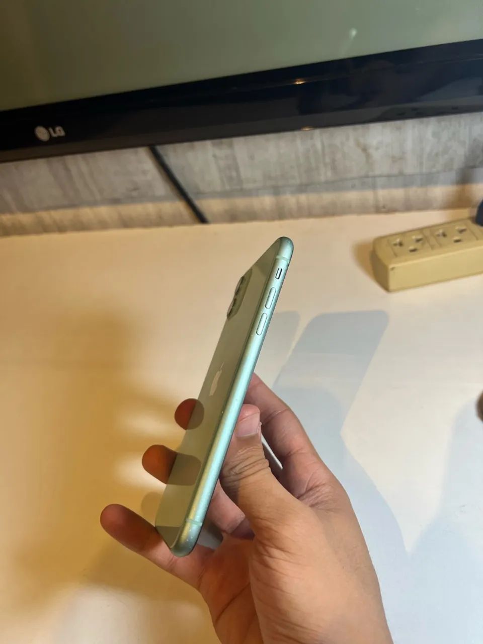 iPhone 11 128GB Verde - Muito Conservado - Foto 4