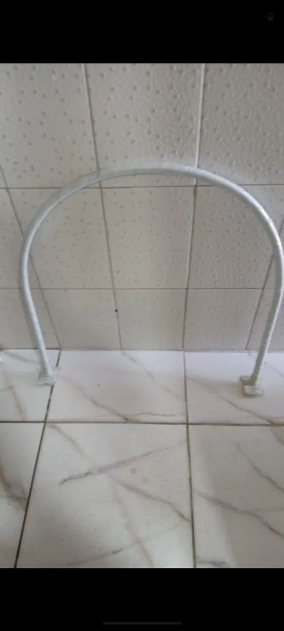 Vendo ara para provador R$80,00.