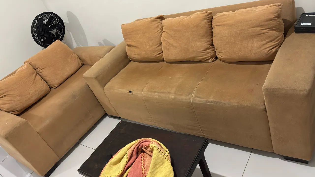 2 Sofás