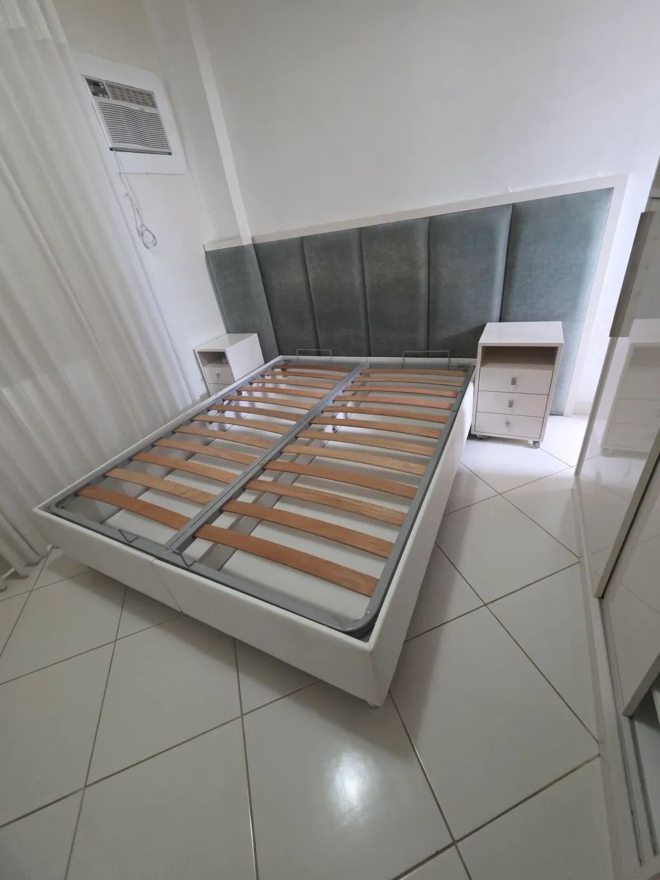 Vendo base de cama tamanho queen