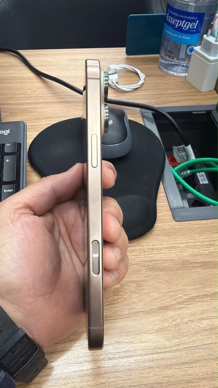 iPhone 16 pro Max desert  - Foto 5