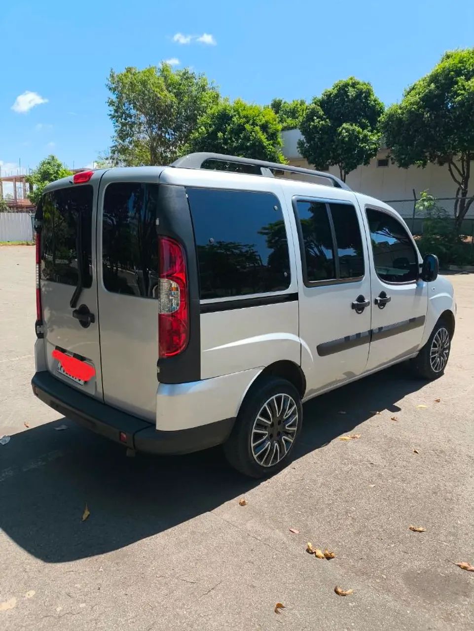Fiat Doblo ESSENCE 1.8 16V FLEX 2015