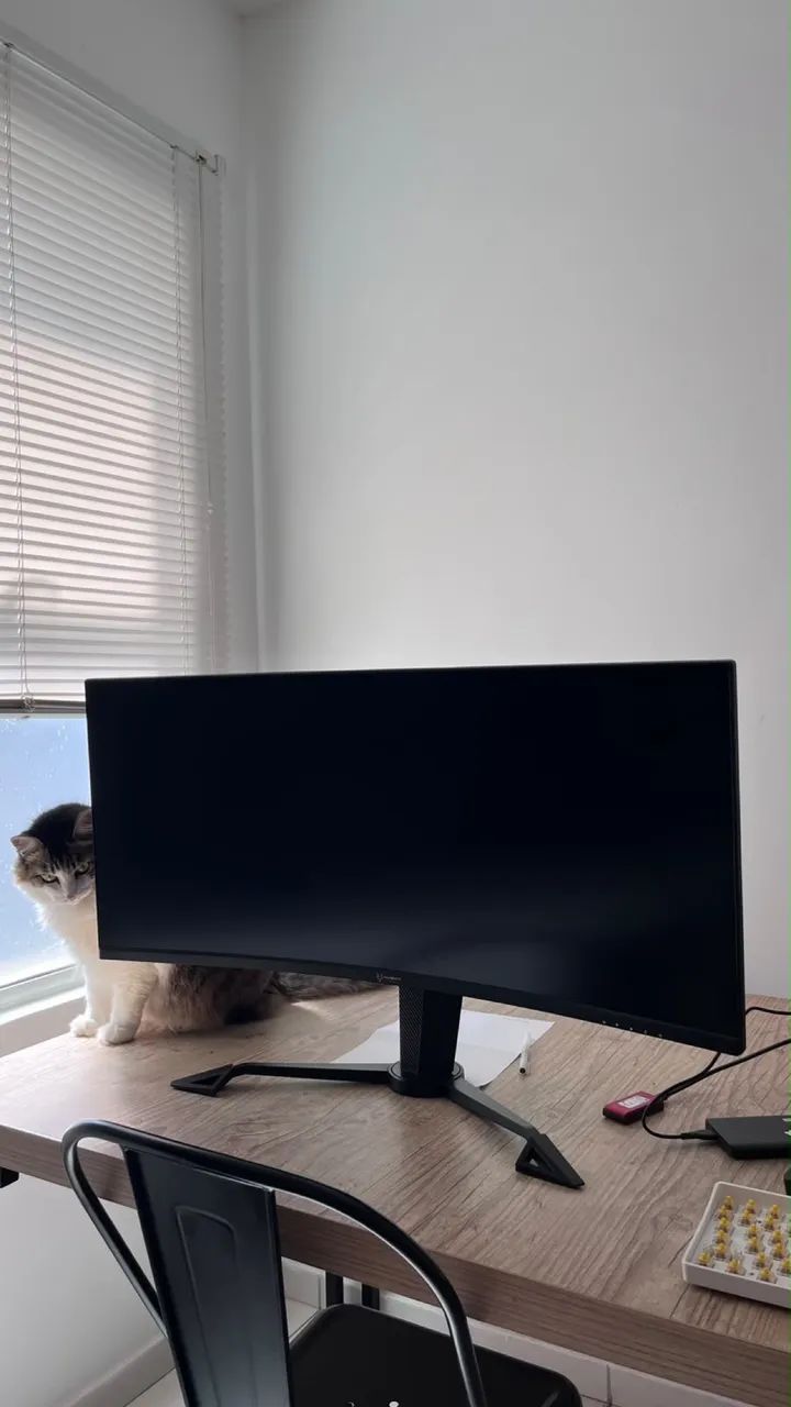 Monitor Husky 34pol ultrawide 2k