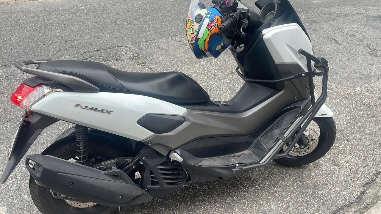 Nmax 160 quitada com baixa quilometragem  - Foto 2