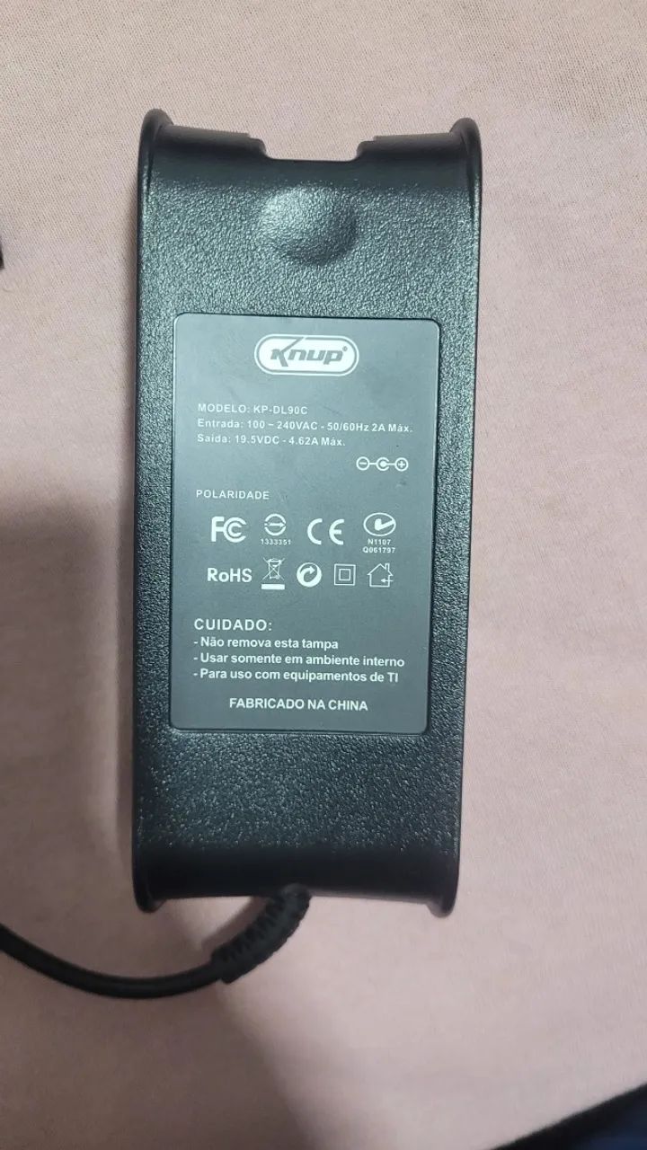 carregador do notebook dell nunca usado  R$  110,00