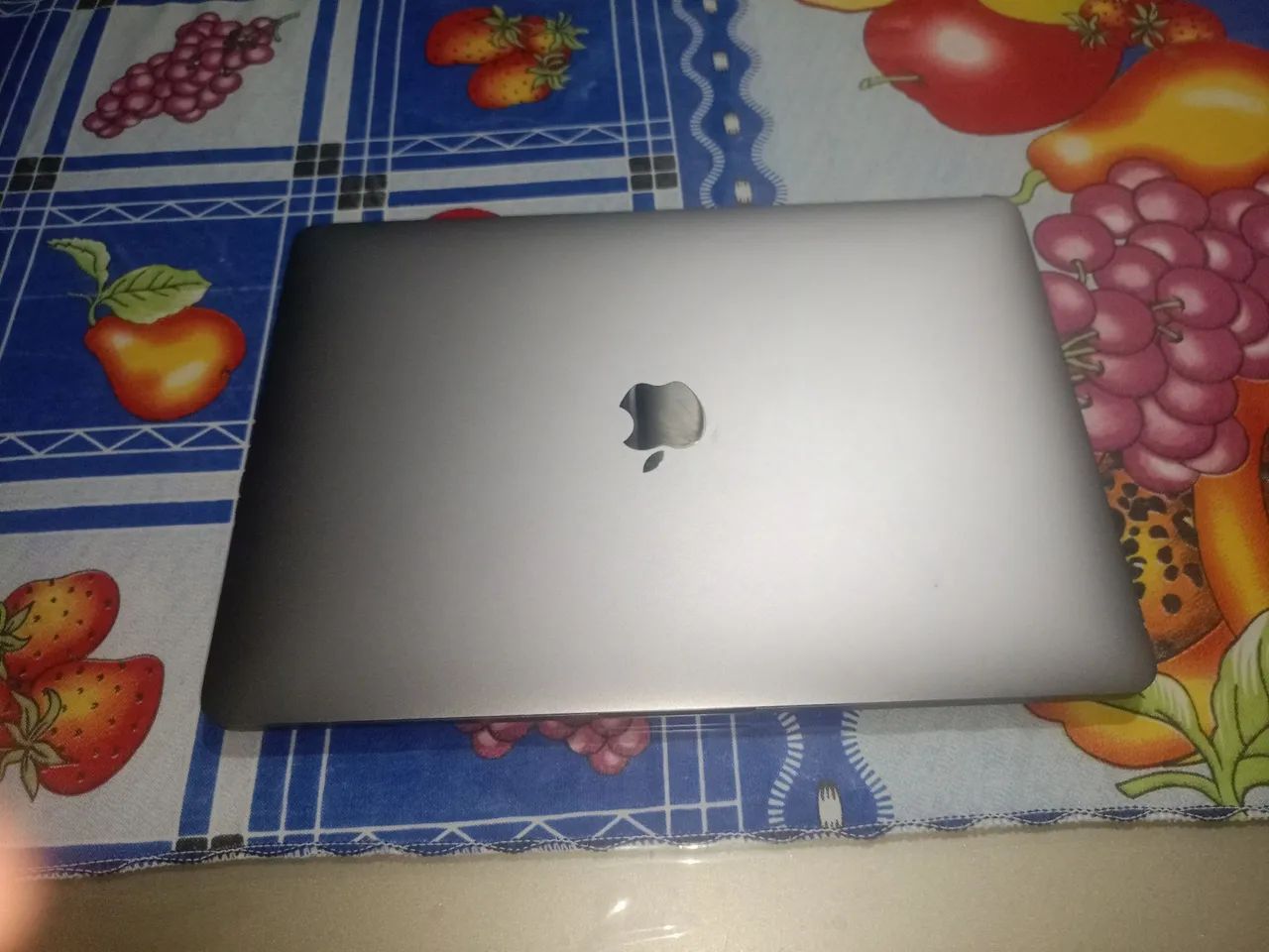 VENDO MACBOOK PRO M2 2022  NOVÍSSIMO 