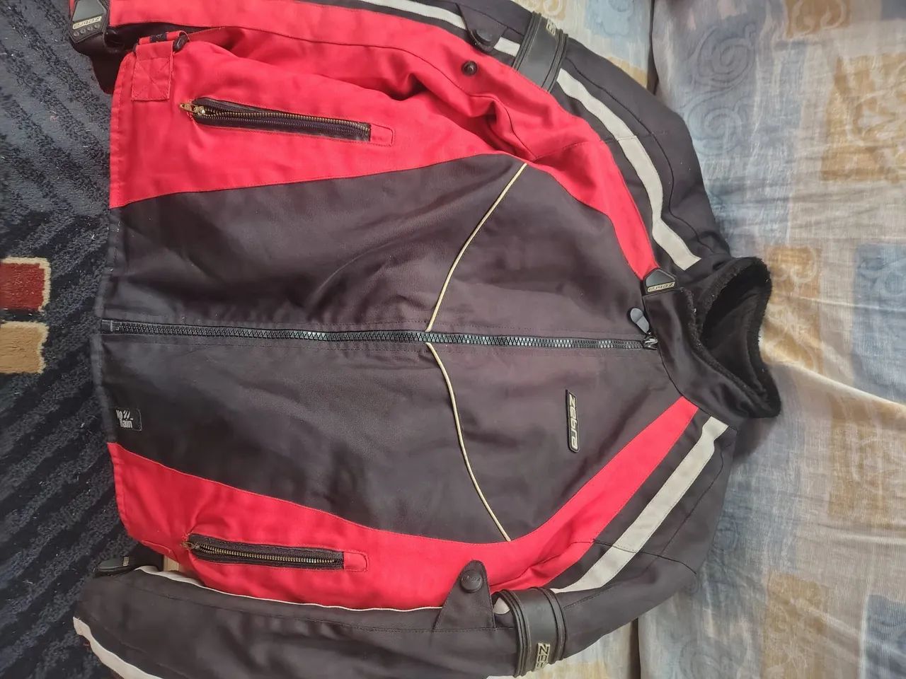 Conjunto motociclista zebra em ótima condições  - Foto 2