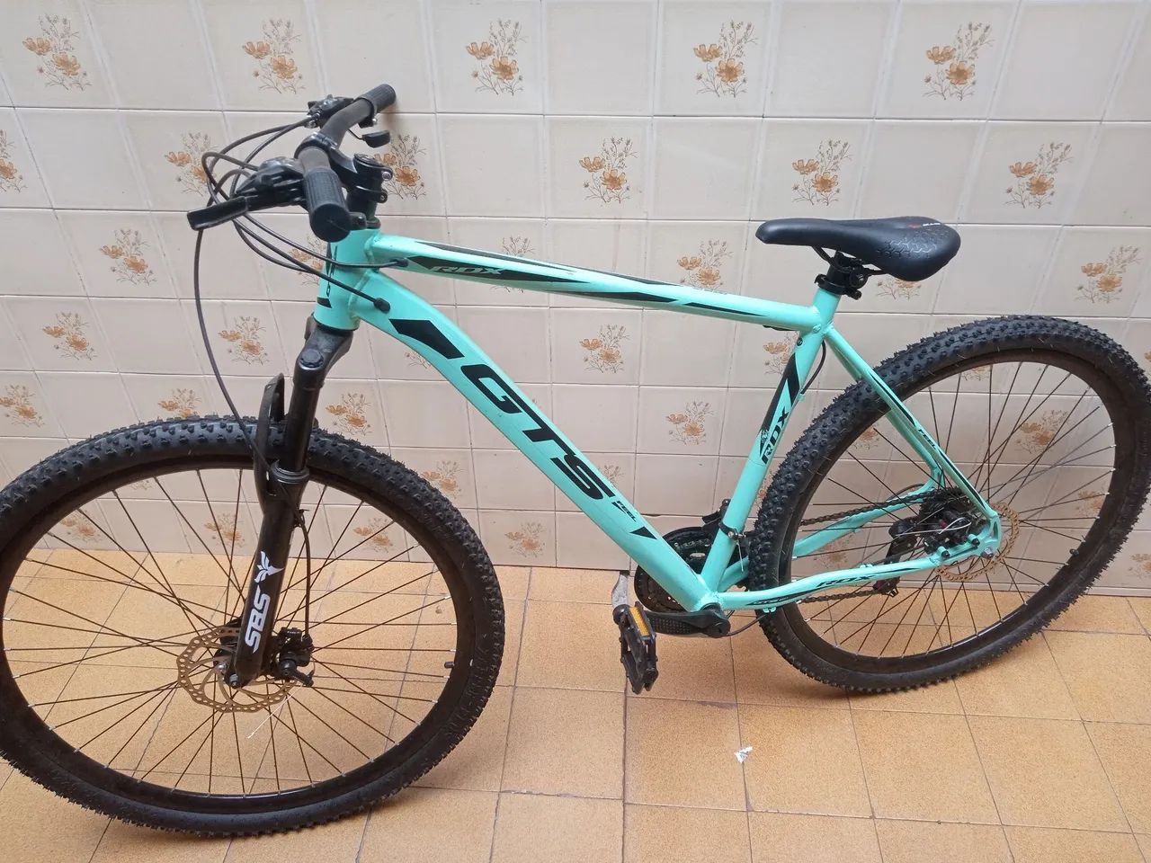 Bicicleta, menos de 2 meses de comprada.