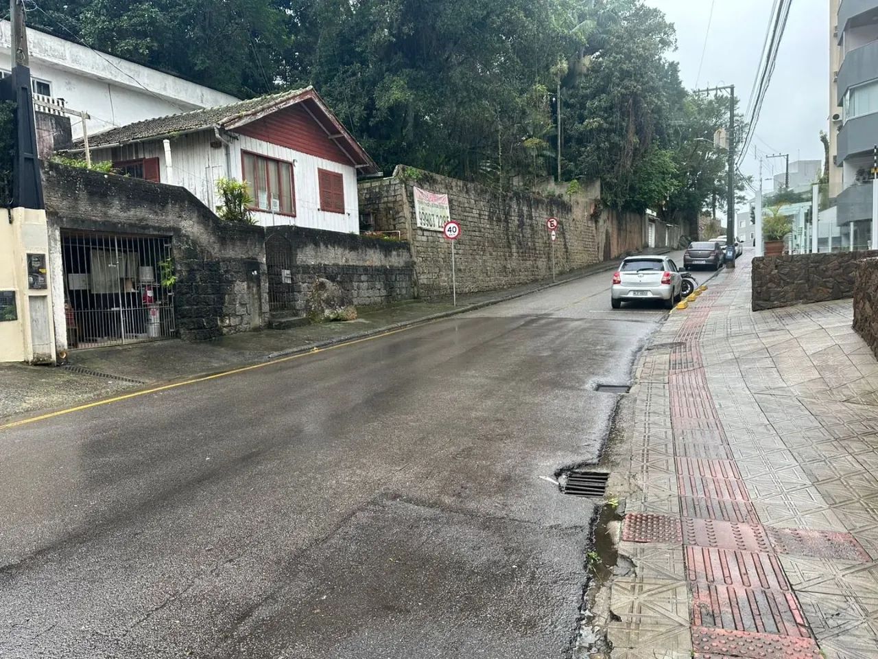 Locação | Loja Comercial de 23 m² com 2 vagas - Coqueiros, em Florianópolis. - Foto 3