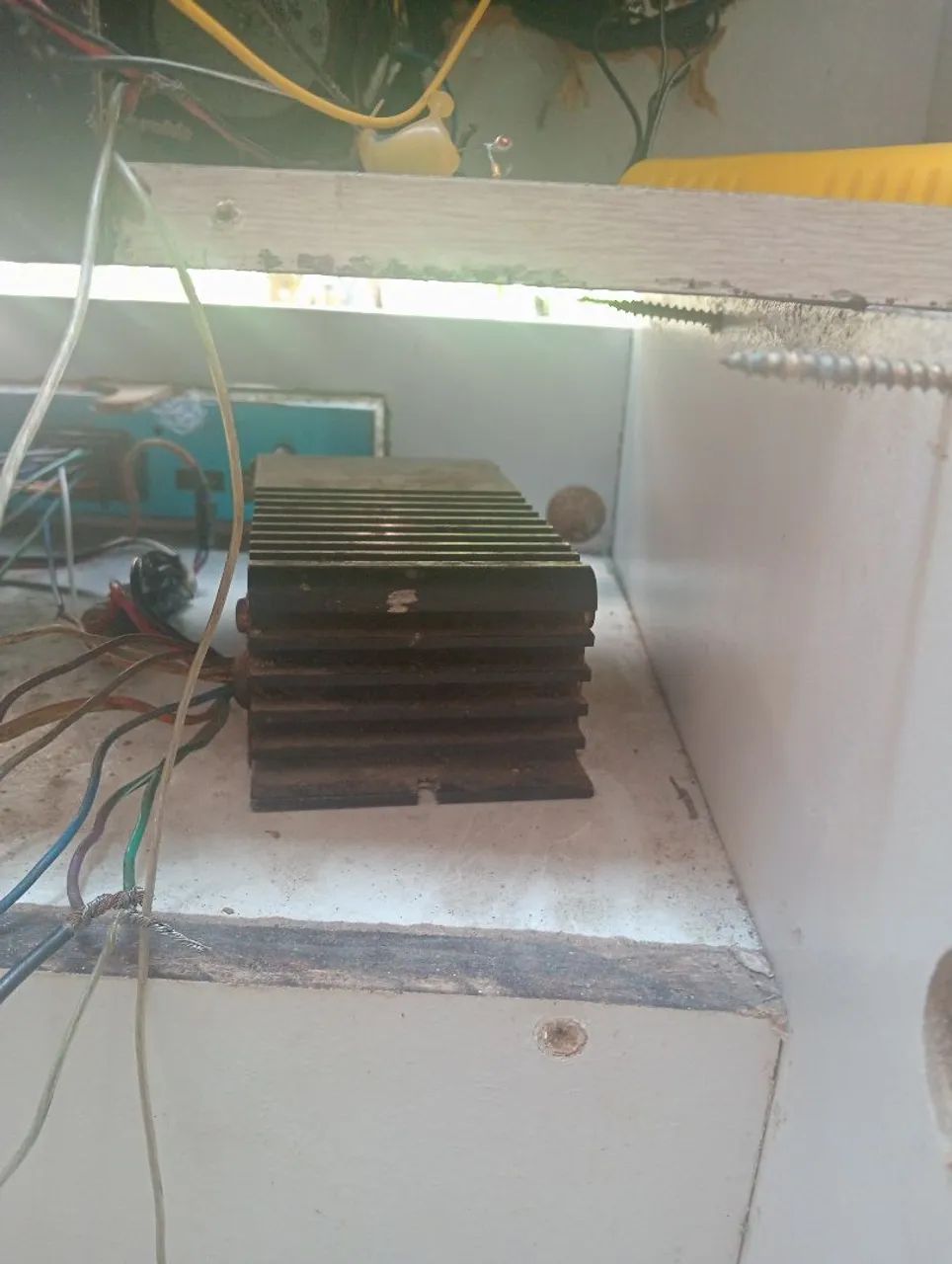 Vendo lote com itens residencias e automotivos, ideal para quem monta caixa de som e rvnd  - Foto 4