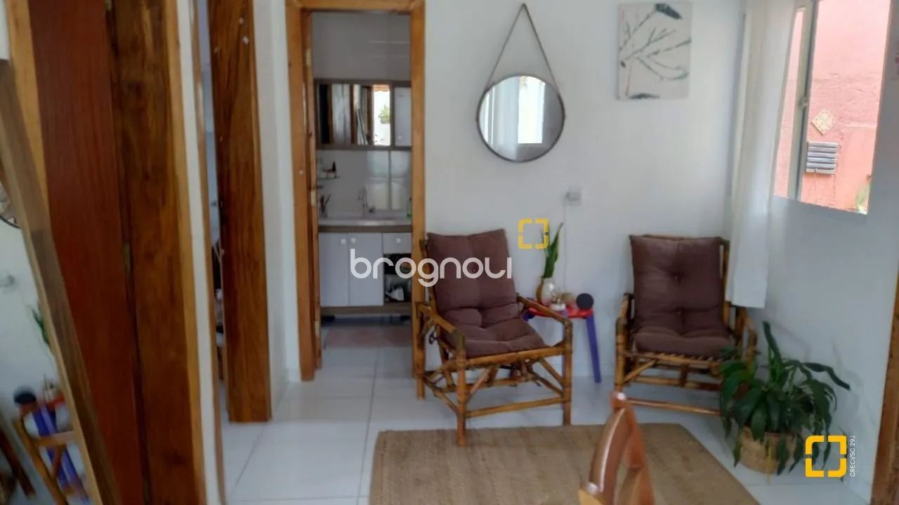 Brognoli Vende - Casa aconchegante no Sambaqui