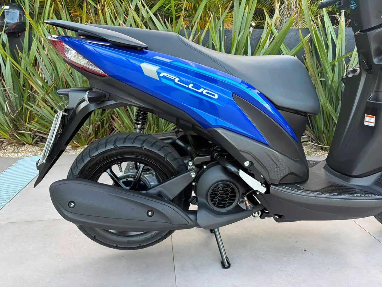 YAMAHA FLUO 125 25/26 - Foto 4