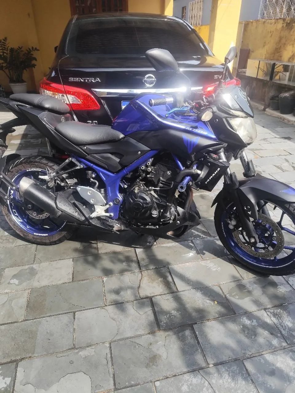 Moto MT 03  - Foto 2