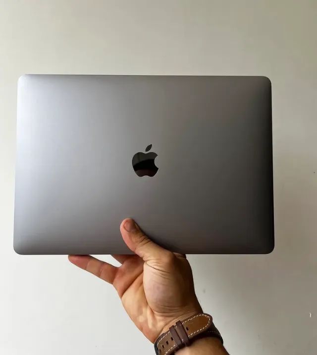 MacBook Air (M1, 2020) 8GB 256GB - Novinho - Notebooks - Centro
