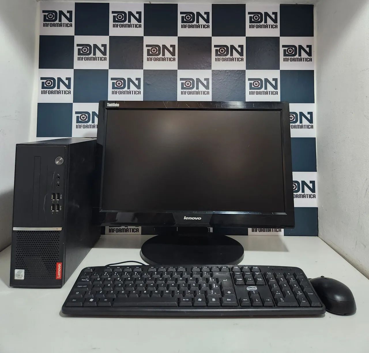Computador Lenovo com monitor 20 polegadas