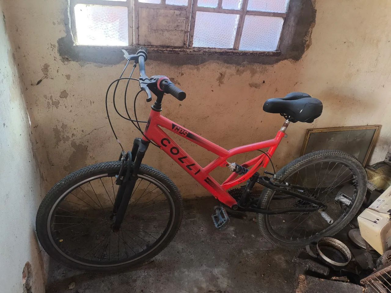 Bicicleta aro 26 - POUQUÍSSIMO USO