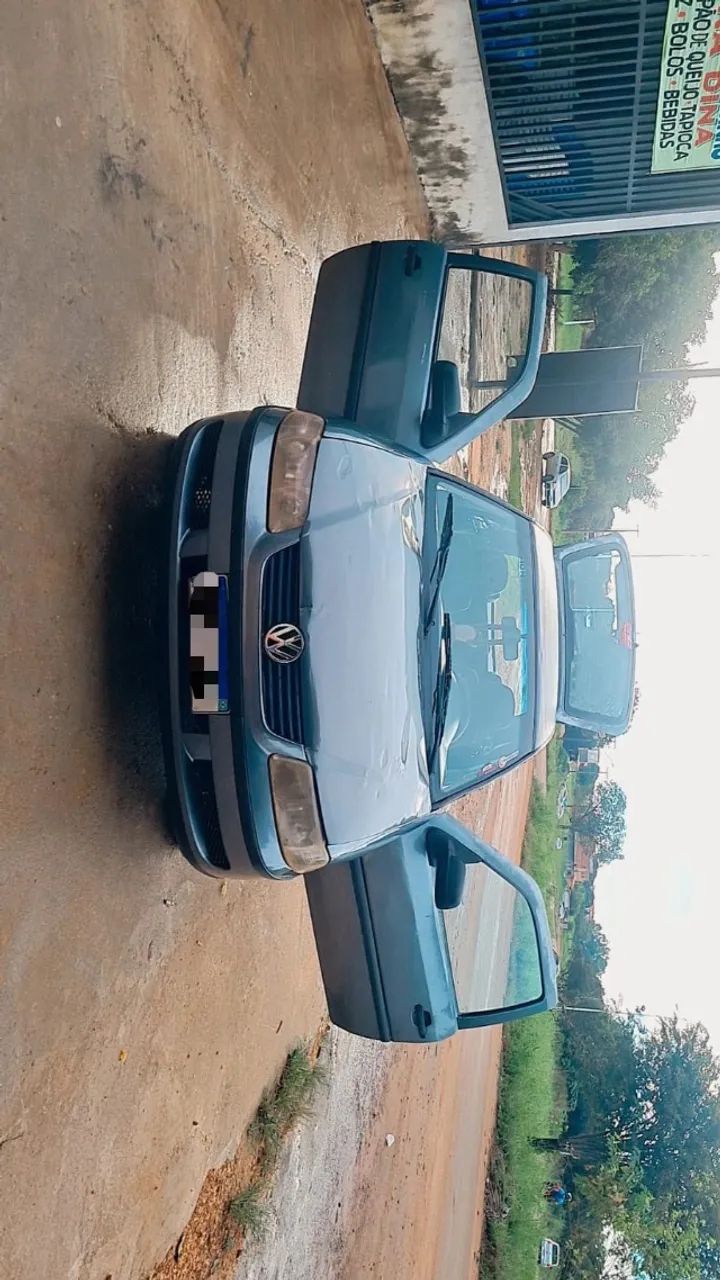 Volkswagen Gol 1.0 Plus 8V 2P (álcool) 2004