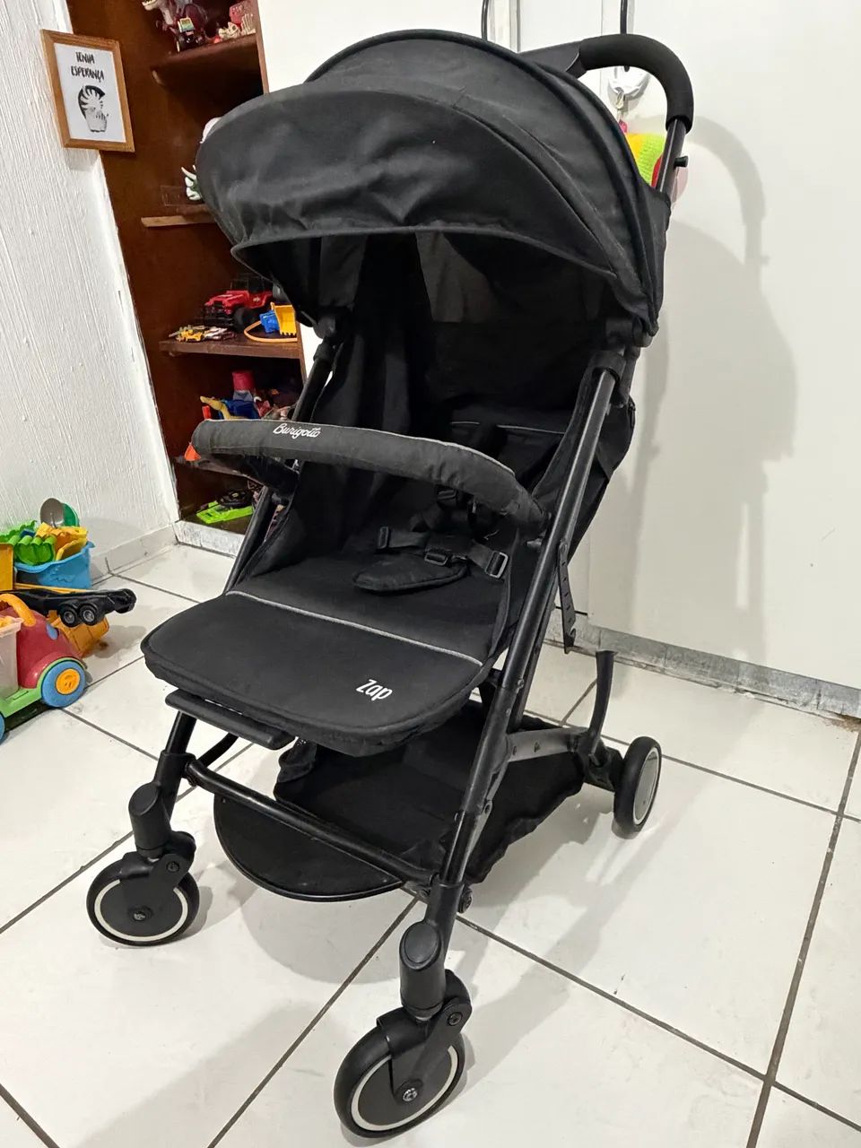Carrinho Burigotto Zap - Leve, Compacto e Fecha com Uma Mão! - Foto 3