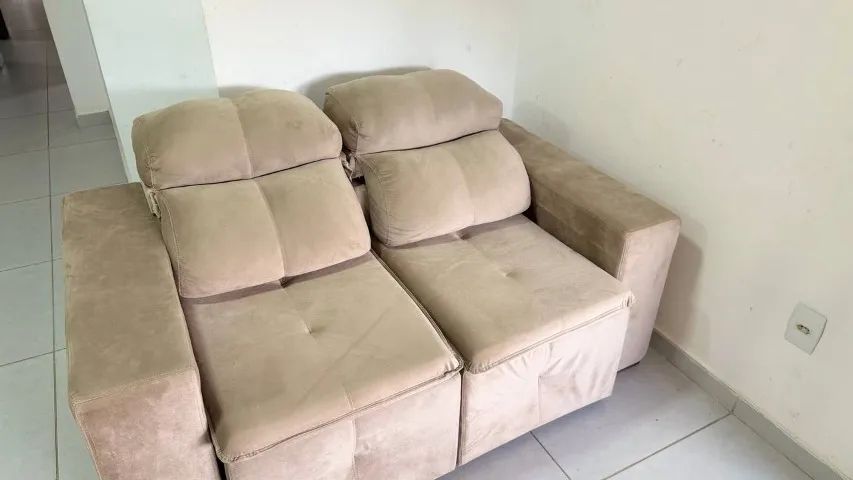 Sofá retrátil e reclinável de 2 lugares - compacto e confortável - Foto 2