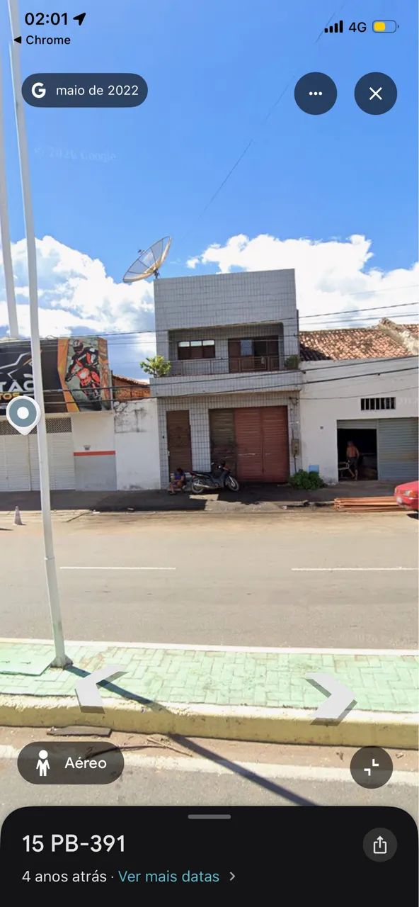 CASA COM ÁREA COMERCIAL - UMA DAS PRINCIPAIS RUAS DA CIDADE 