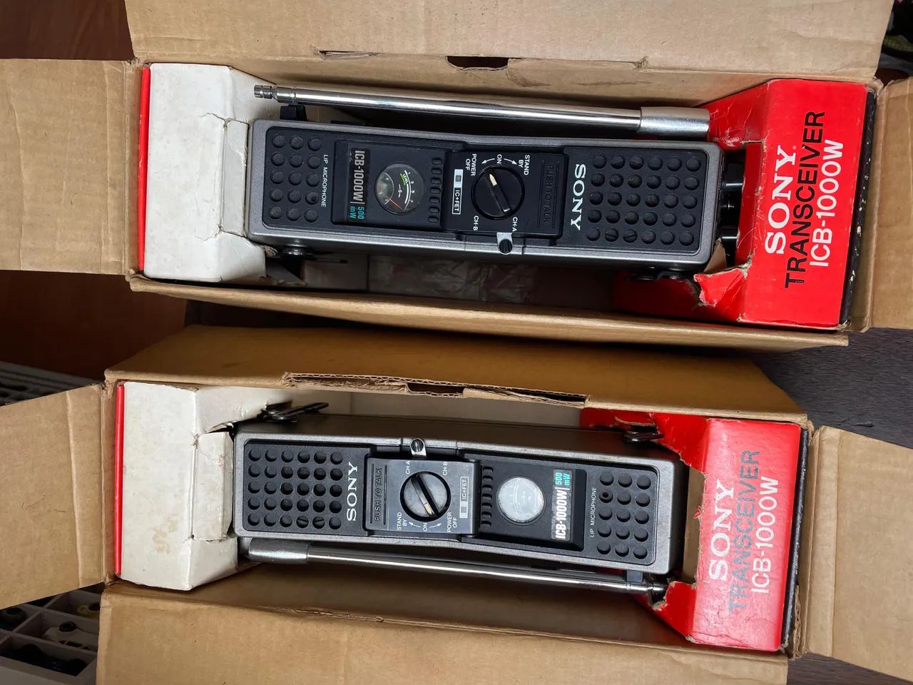  Sony ICB-1000W  Walkie Talkie 