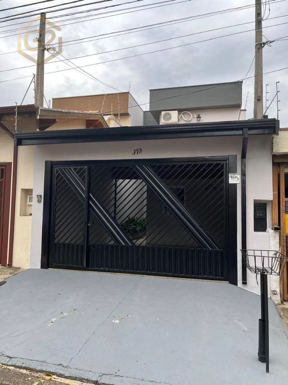 Sobrado no Centro com 4 Suítes e Área Gourmet