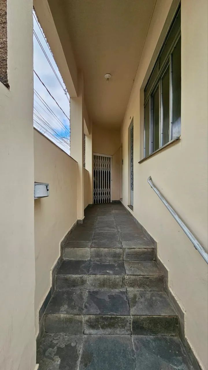 Casa em excelente localização  - Foto 2
