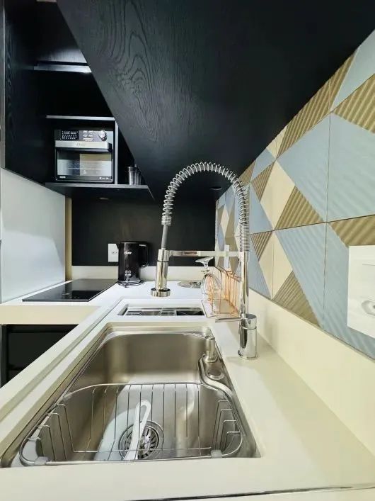 Sala Comercial Equipada e Decorada no The Square/Granja Vianna