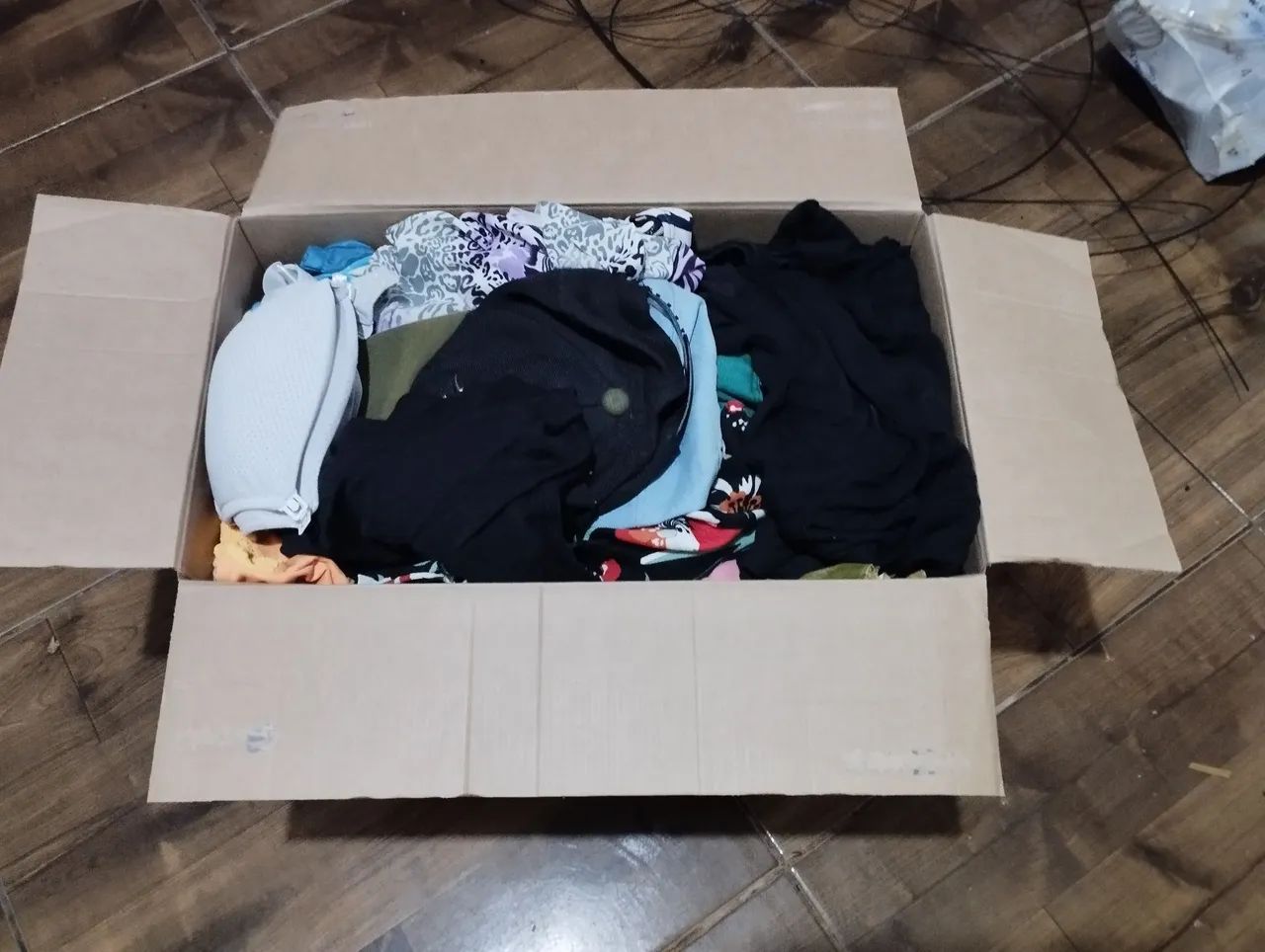 Roupas DOAÇÃO!!! - Foto 5