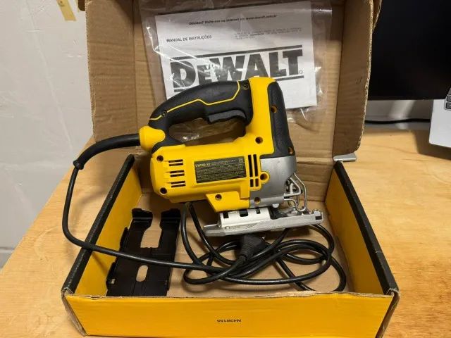 Serra Tico-tico Madeira Profissional Dewalt DW300 500W - Foto 2