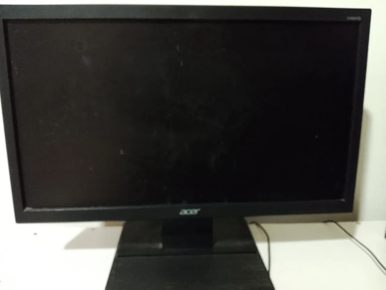 PC Completo i5/4GB/SSD 128GB 18.5" Acer - Foto 2