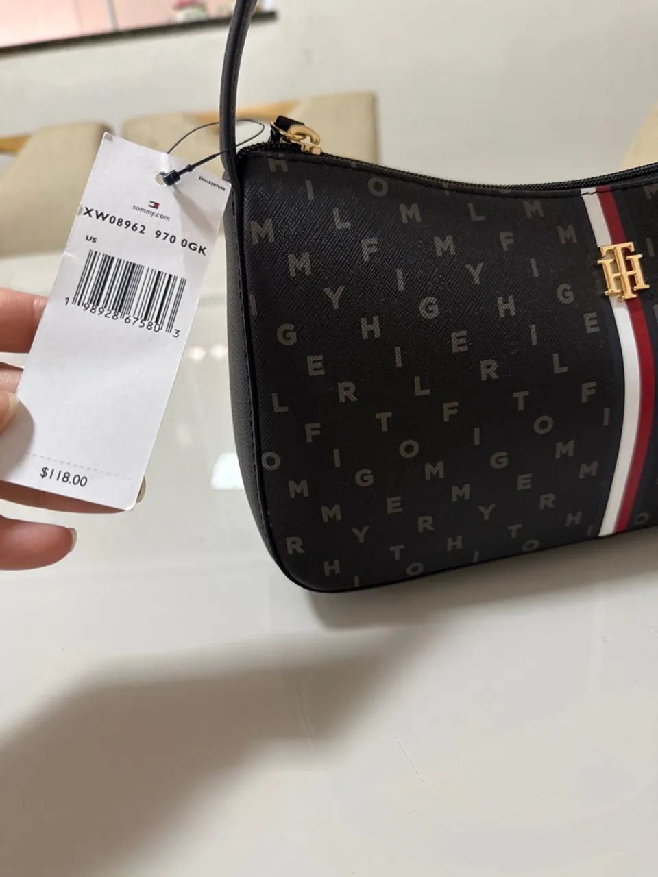Bolsa importada e nova Tommy Hilfiger! Com etiqueta - Foto 2