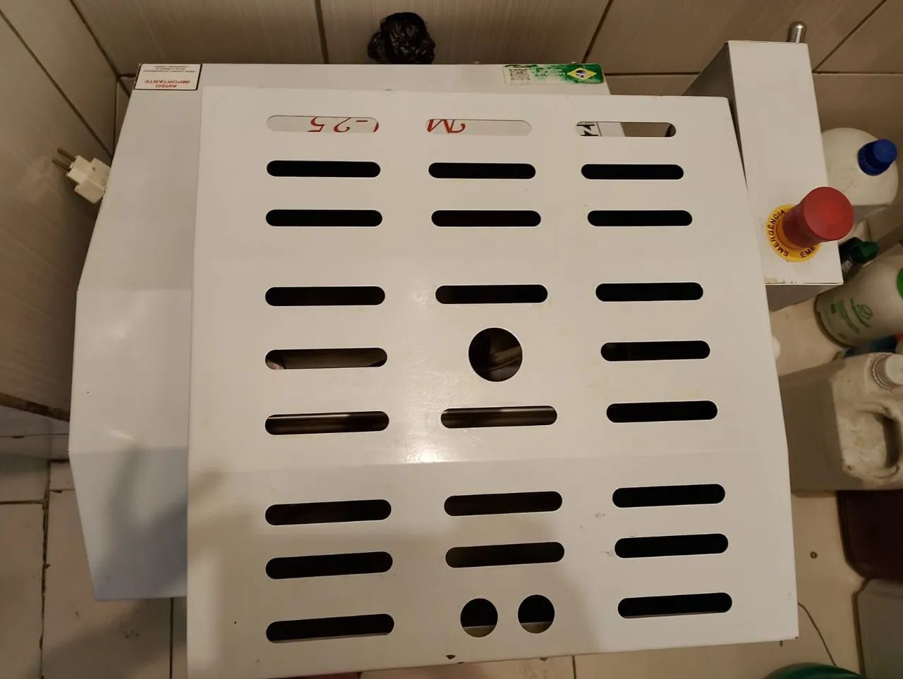 Amassadeira semi rápido de 25 kilos MBI  bivolt (semi nova ) bom estado - Foto 4