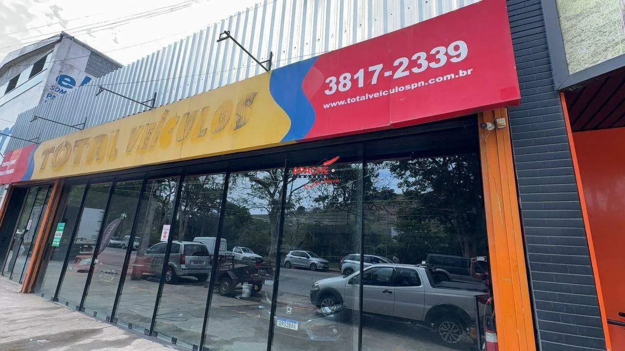 Loja comercial para aluguel com 297,35 m² no Centro de Ponte Nova/MG - Foto 2