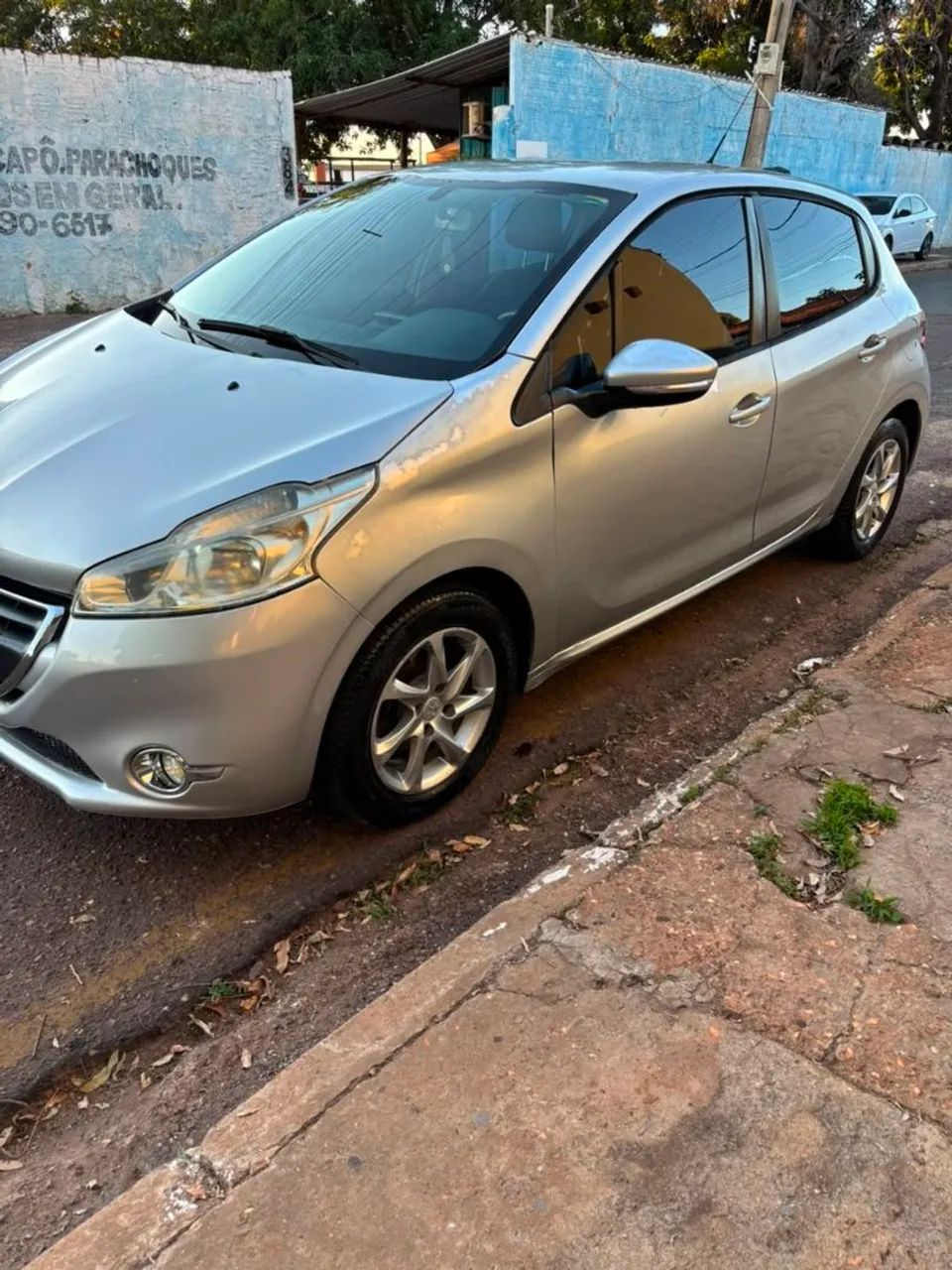 Peugeot 208 Active/active Pack 1.5 Flex 8V 5P 2014 - Foto 3