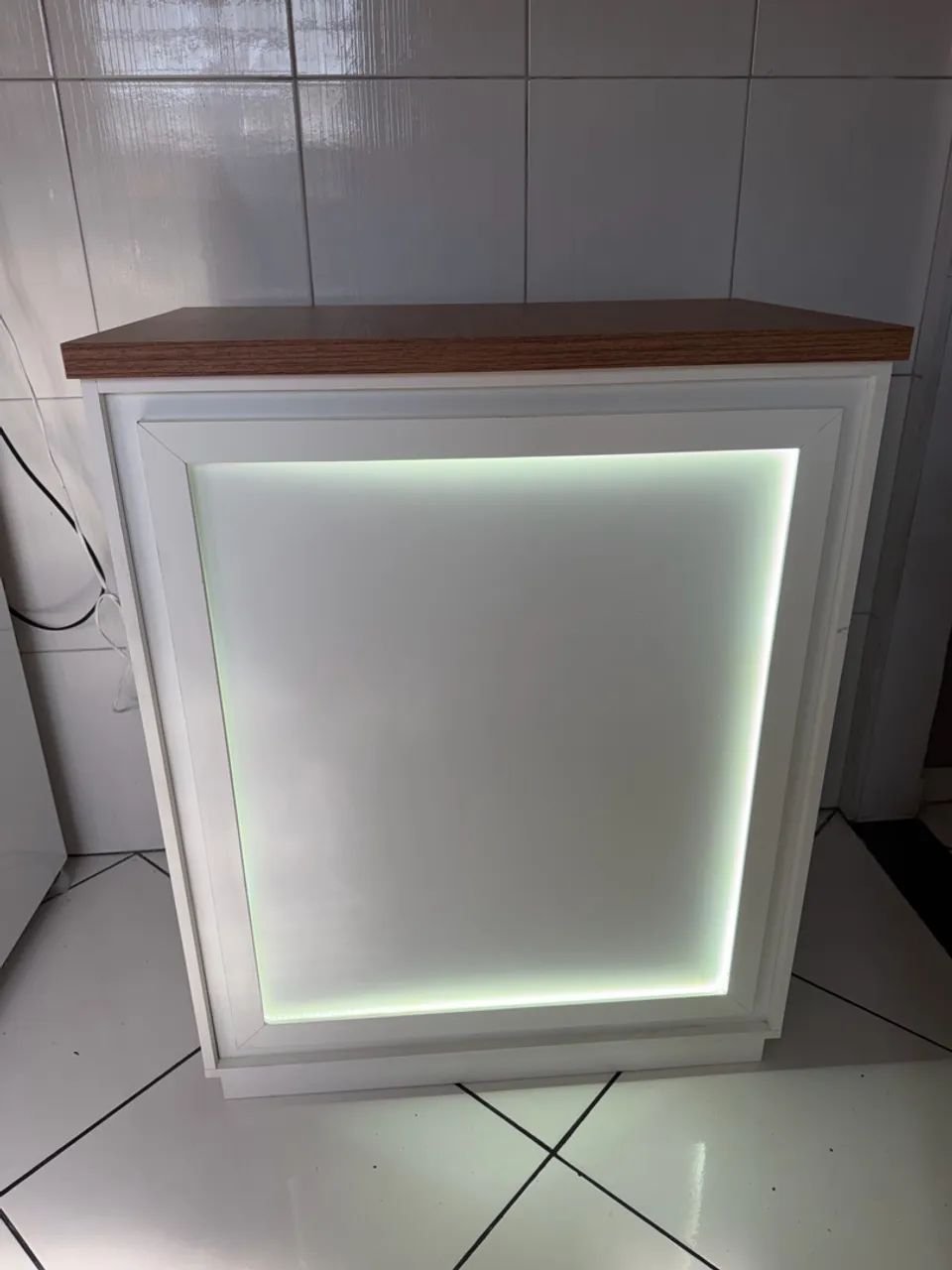 Balcão para eventos ou comércio com led 