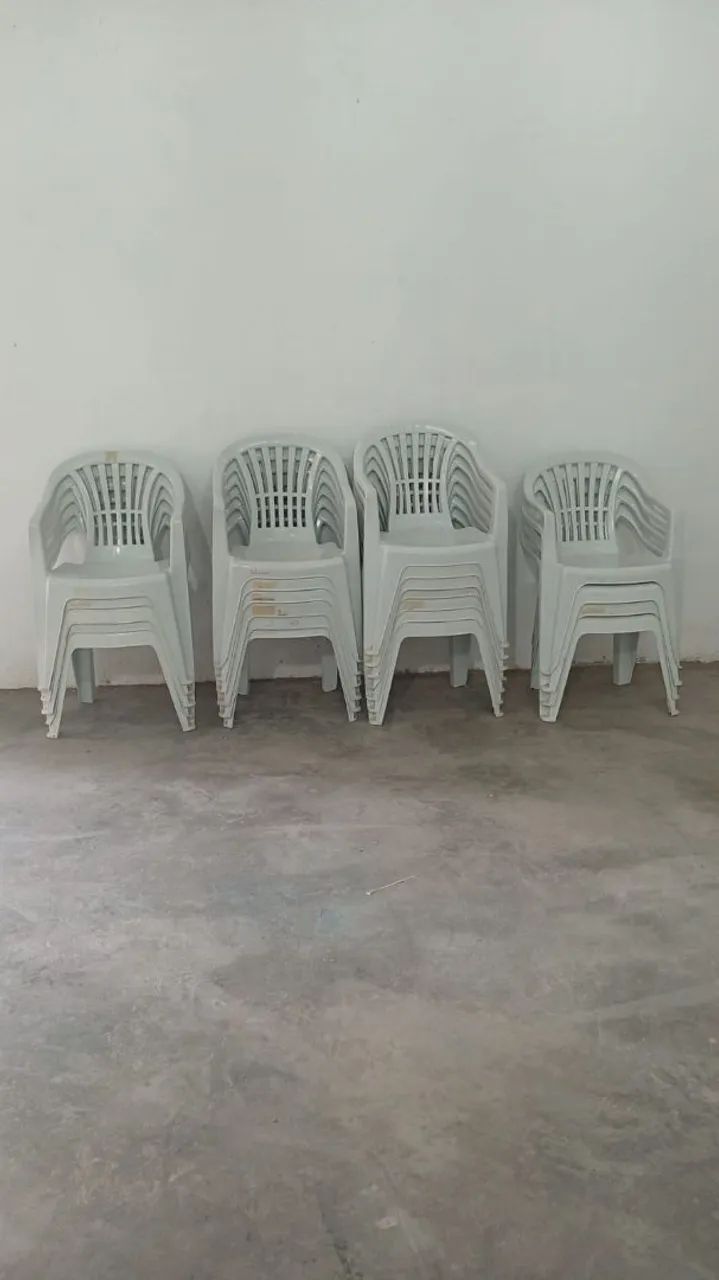 Cadeira branca poltrona 