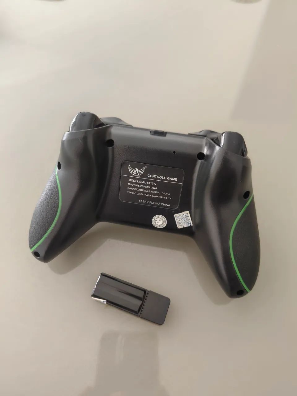 Controle Gamer Sem Fio USB 2.4GHz para PC e Notebook + Receptor - Foto 2
