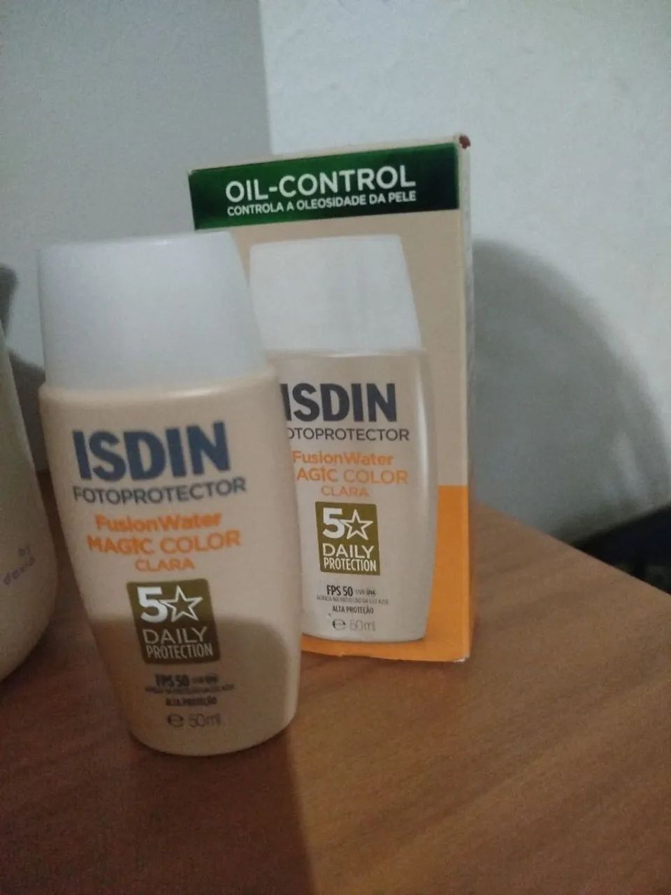 hidratante maraca SHIRIN +BASE COM CORARCA ISDIN COM 50% - Foto 2