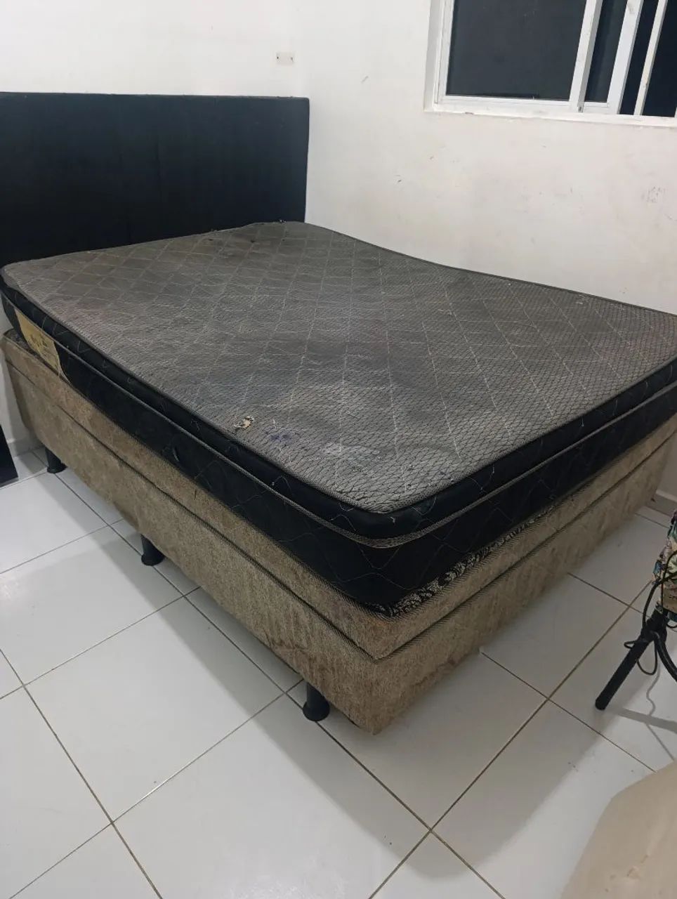Cama box casal com colchão semi nova só pegar e usar! - Foto 2