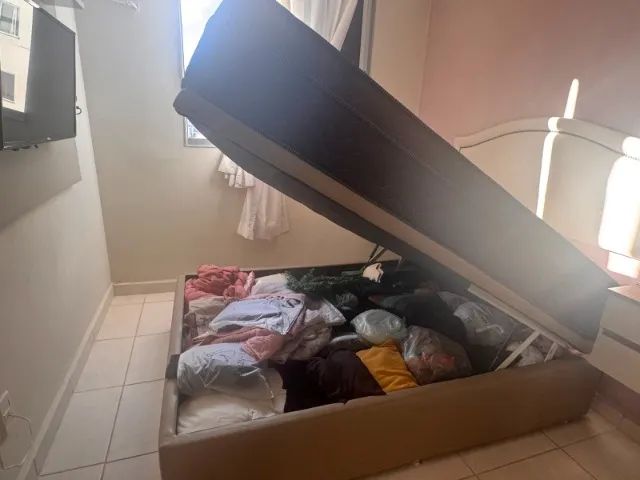 Vendo Cama-Box Casal Com Case e Solteiro - Foto 5