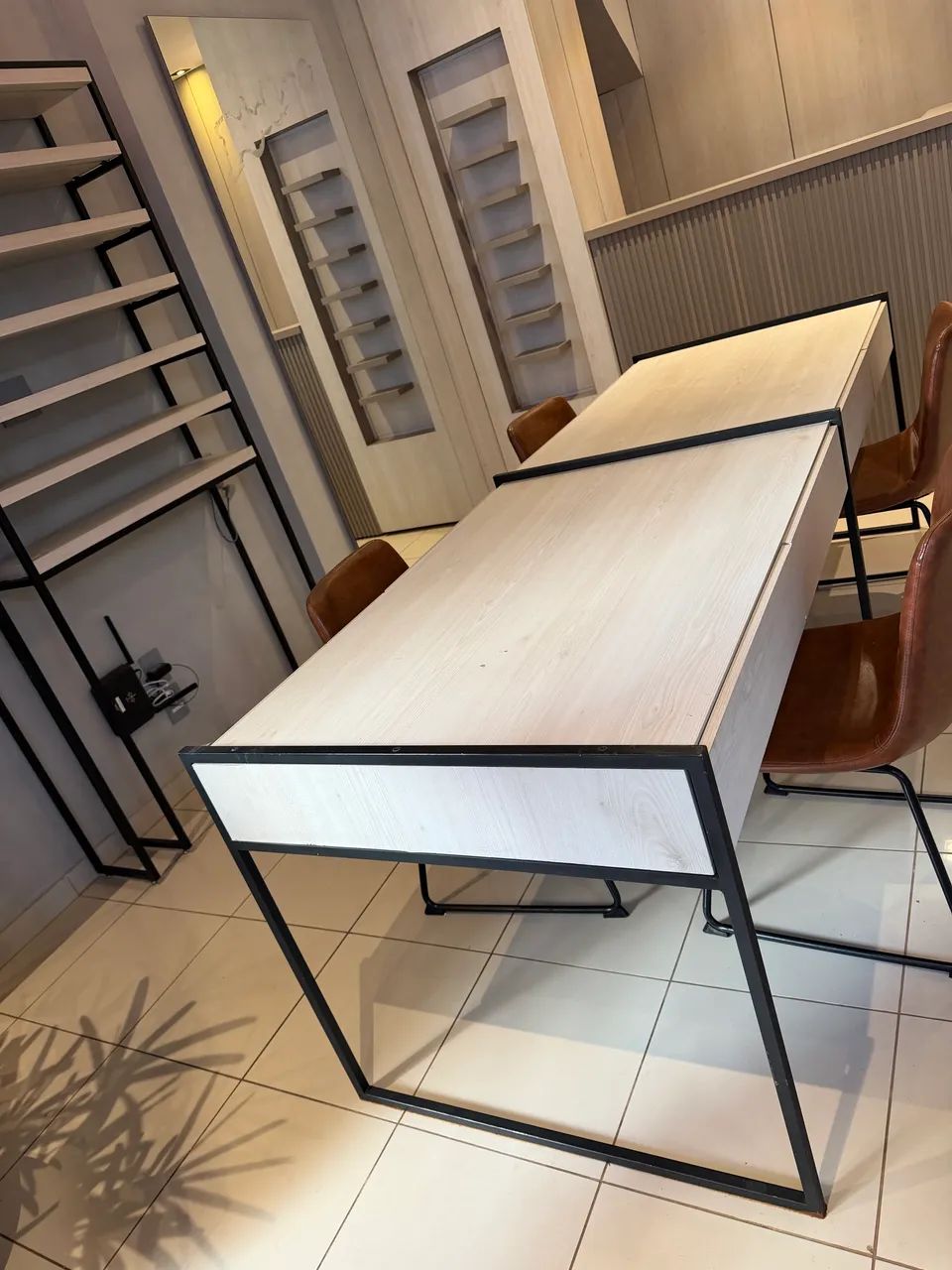 Mesa central para comércio 
