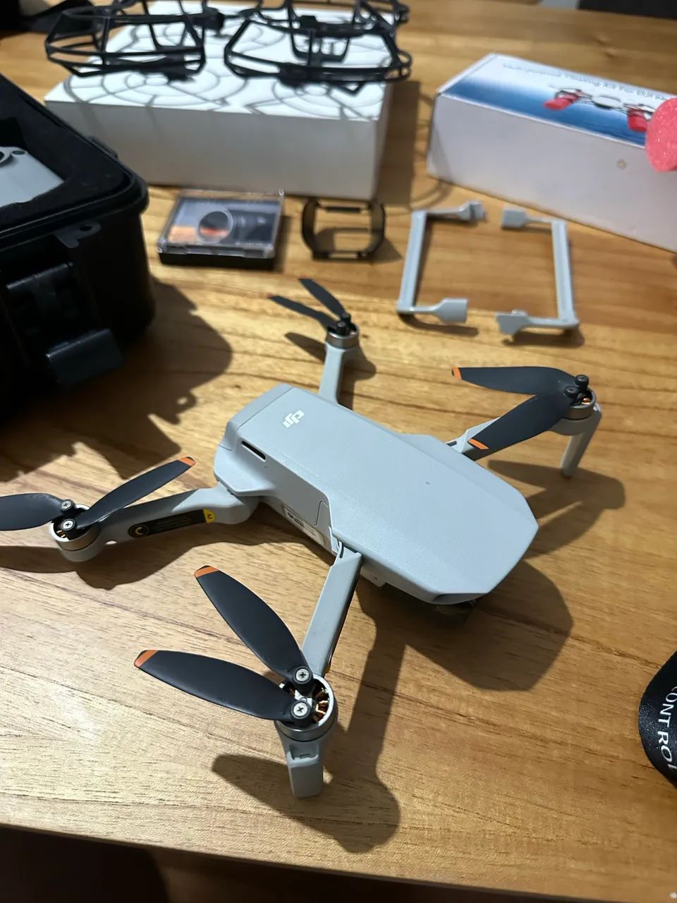 Drone DJI Mini 2 Fly More Combo - Kit Completo com Acessórios Premium  - Foto 2